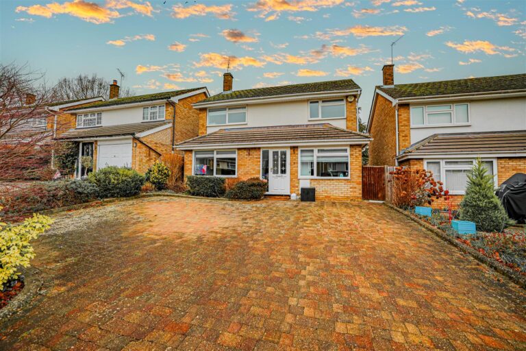 Heath Brow, Hemel Hempstead, HP1
