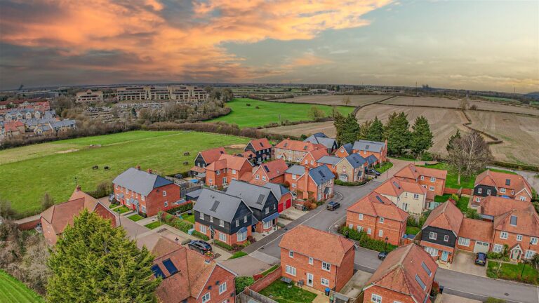 Farm End, Hemel Hempstead, HP2