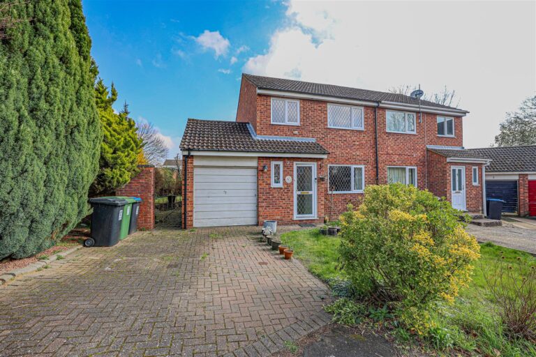 Hunting Gate, Hemel Hempstead, HP2