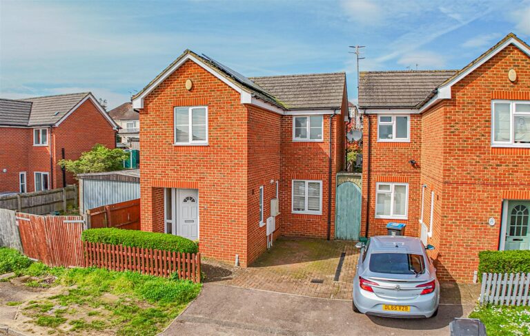 Sempill Road, Hemel Hempstead, HP3