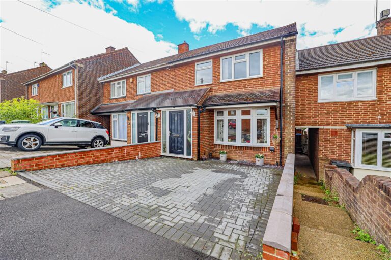 Risedale Hill, Hemel Hempstead, HP3