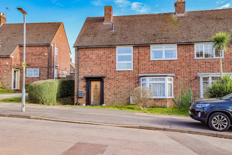Hobbs Hill Road, Hemel Hempstead, HP3