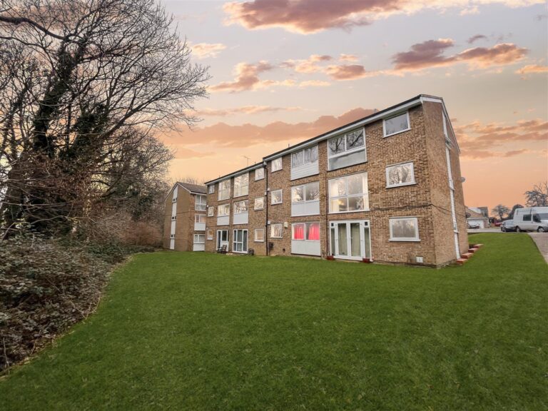 Ashby Court, Hemel Hempstead, HP2