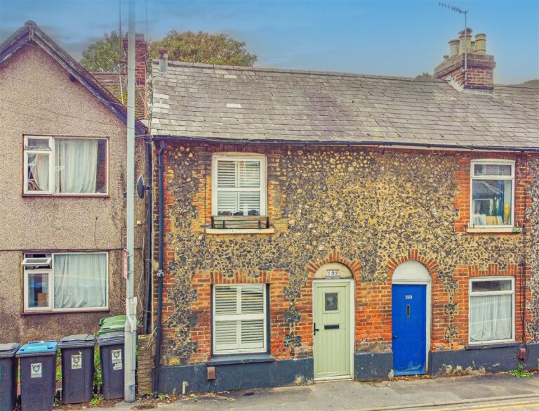Lawn Lane, Hemel Hempstead, HP3