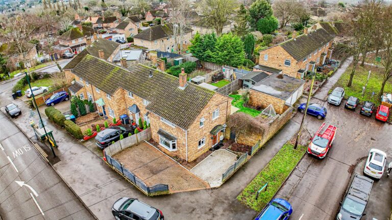 Long Chaulden, Hemel Hempstead, HP1