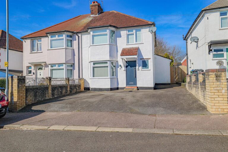 Deaconsfield Road, Hemel Hempstead, HP3