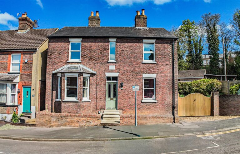 Crescent Road, Hemel Hempstead, HP2