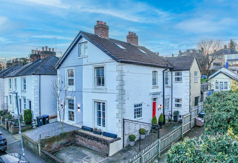 Cotterells, Hemel Hempstead, HP1