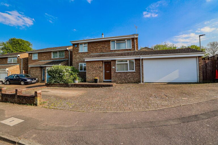 Bramfield Place, Hemel Hempstead, HP2