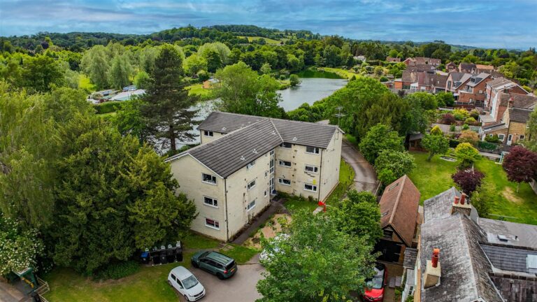 Fishery Road, Hemel Hempstead, HP1