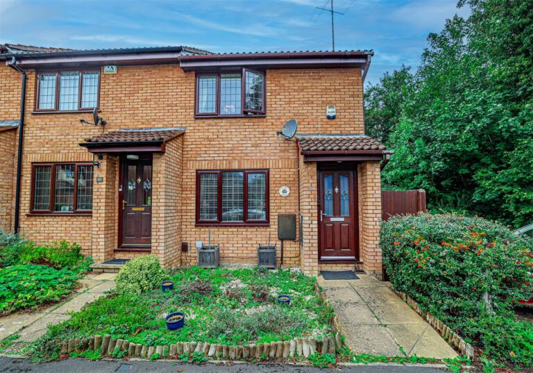Crackley Meadow, Hemel Hempstead, HP2