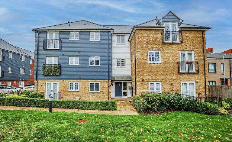 Zoffany Place, Hemel Hempstead, HP2