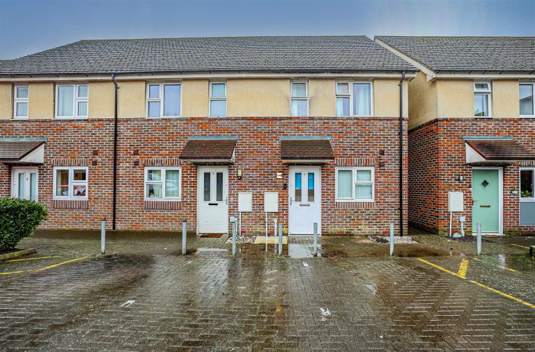 Elmwood Grove, Hemel Hempstead, HP3