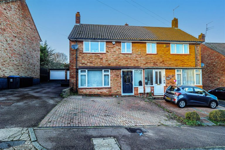 Peartree Road, Hemel Hempstead, HP1