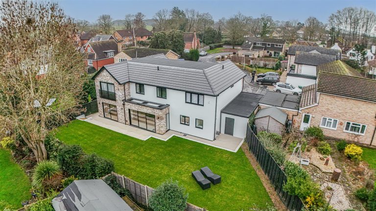 St. Davids Close, Hemel Hempstead, HP3