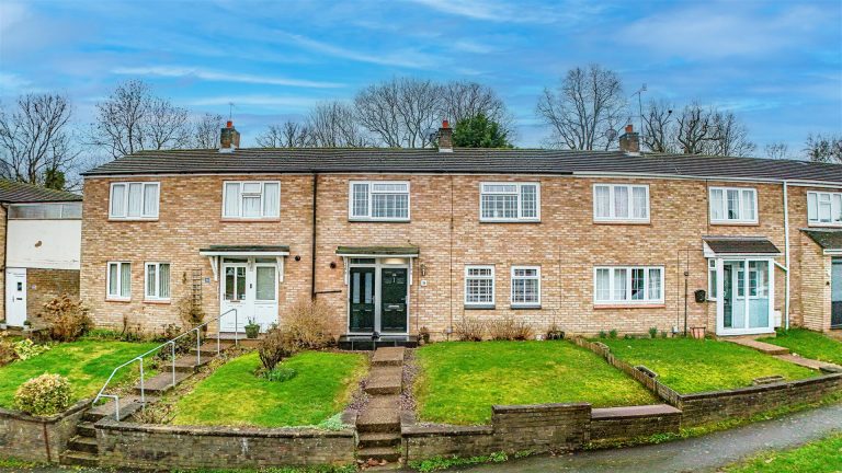 Woolmer Drive, Hemel Hempstead, HP2