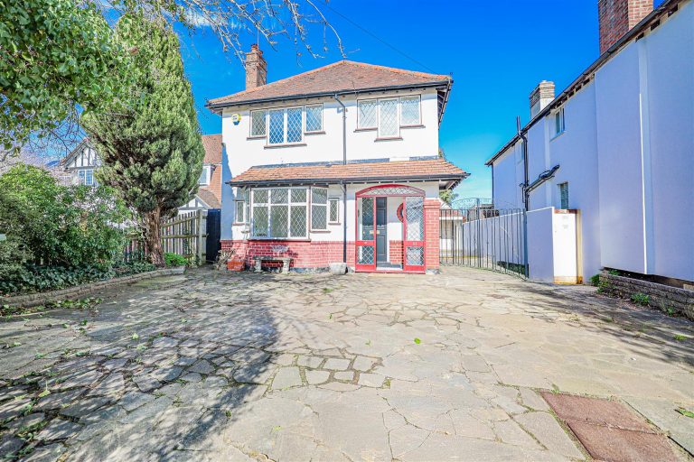 Adeyfield Road, Hemel Hempstead, HP2