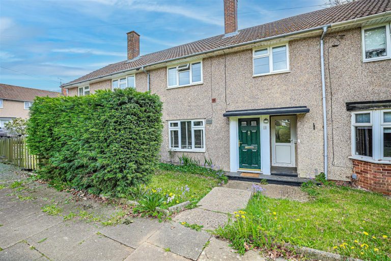 Middle Hill, Hemel Hempstead, HP1
