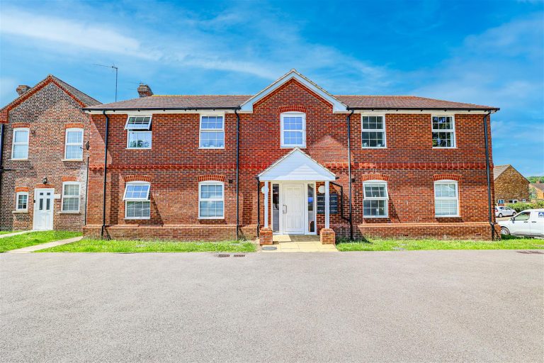 Long Chaulden, Hemel Hempstead, HP1