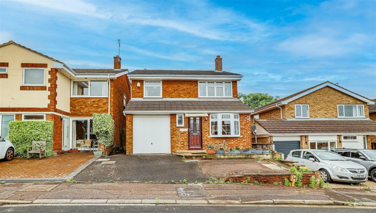Glebe Close, Hemel Hempstead, HP3