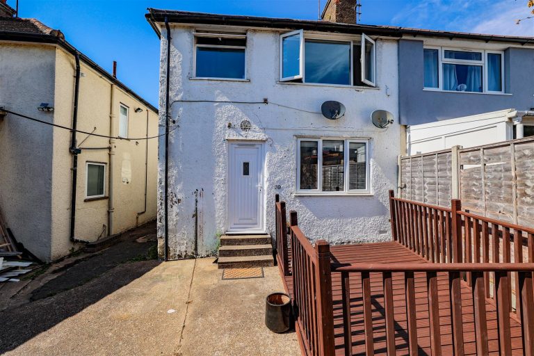 St. Albans Road, Hemel Hempstead, HP2