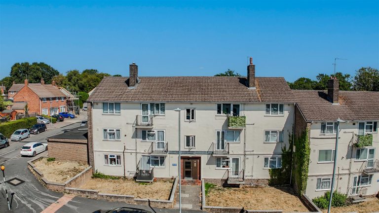 Bennetts End Road, Hemel Hempstead, HP3
