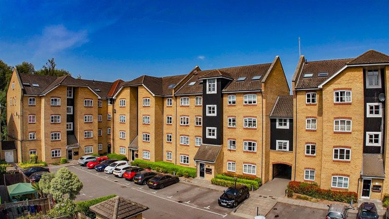 Stephenson Wharf, Hemel Hempstead, HP3