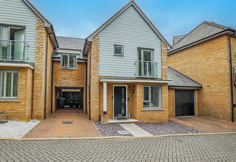 Chervil Road, Hemel Hempstead, HP2