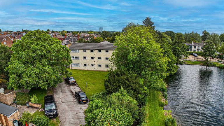 Fishery Road, Hemel Hempstead, HP1