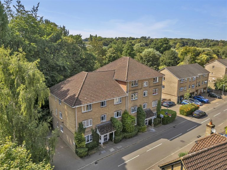 Kingfisher Drive, Hemel Hempstead, HP3